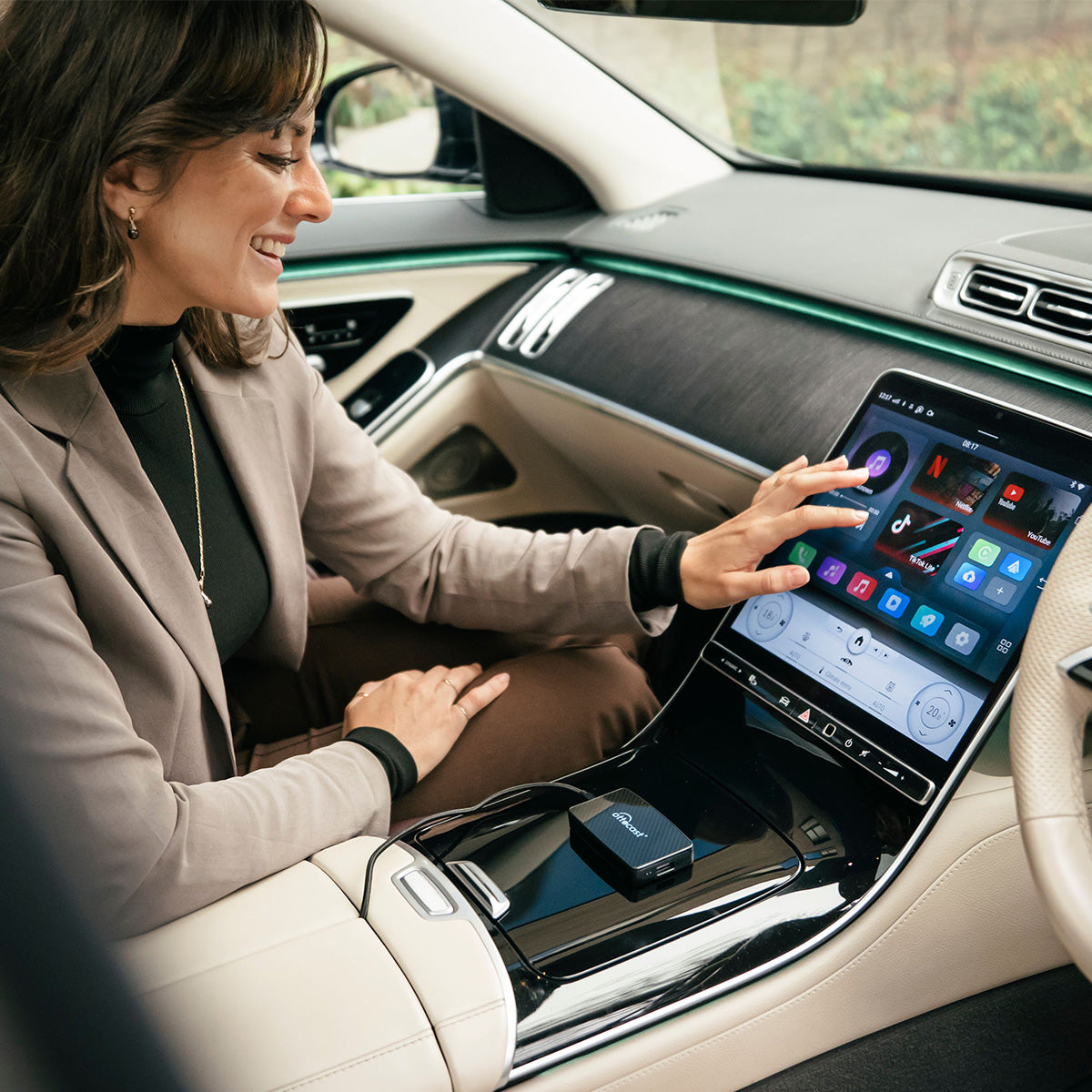 (🎄Weihnachtsverkauf 44% RABATT) - Play2Video Ultra Wireless Carplay/Android Auto All-in-1 Adapter